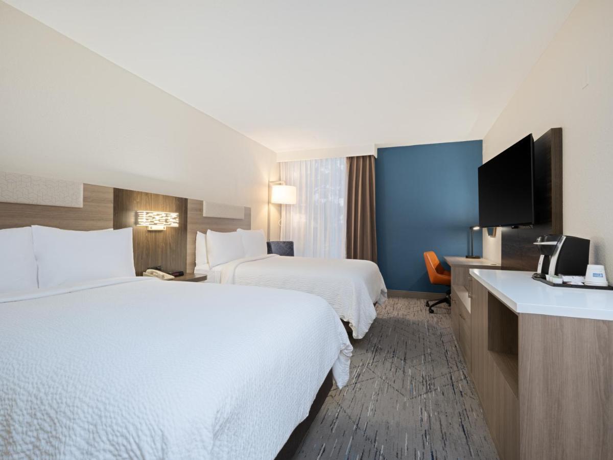 Holiday Inn Express Hotel & Suites Ft. Lauderdale-Plantation By Ihg Exterior foto