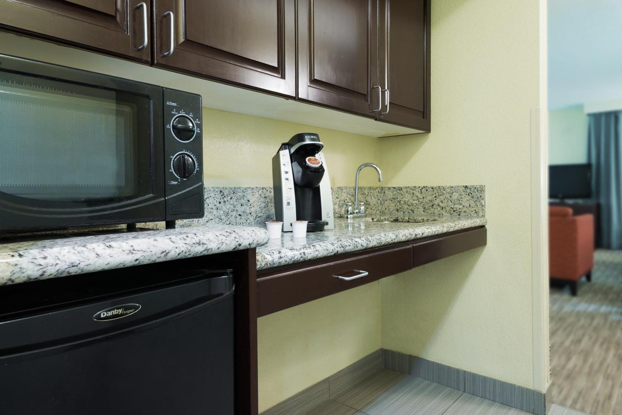 Holiday Inn Express Hotel & Suites Ft. Lauderdale-Plantation By Ihg Exterior foto