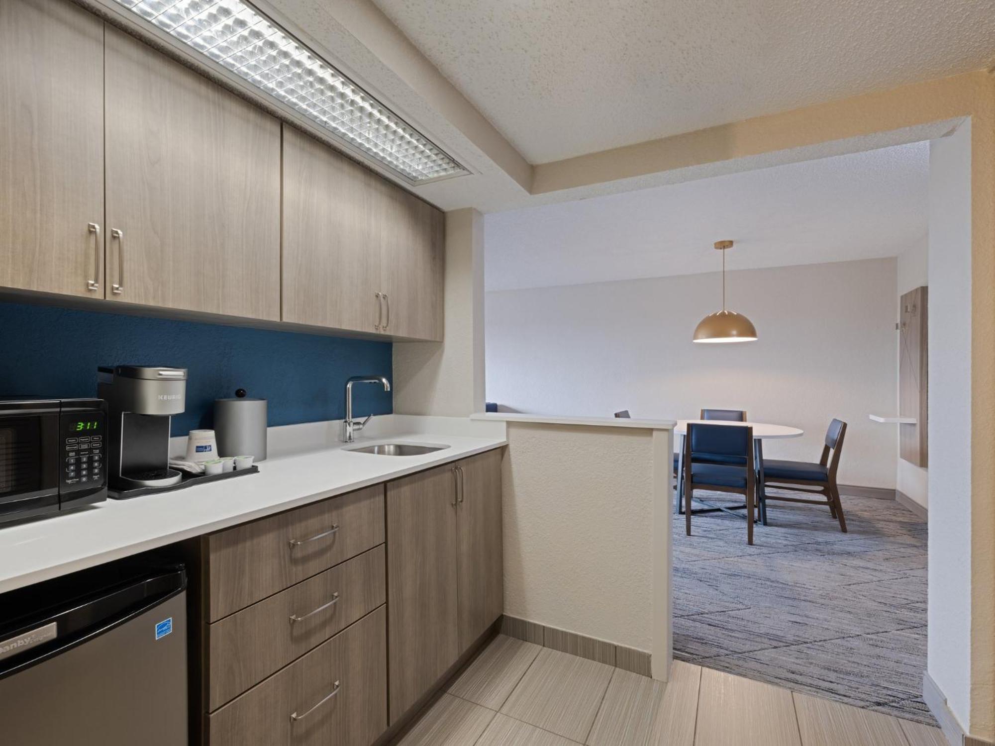 Holiday Inn Express Hotel & Suites Ft. Lauderdale-Plantation By Ihg Exterior foto