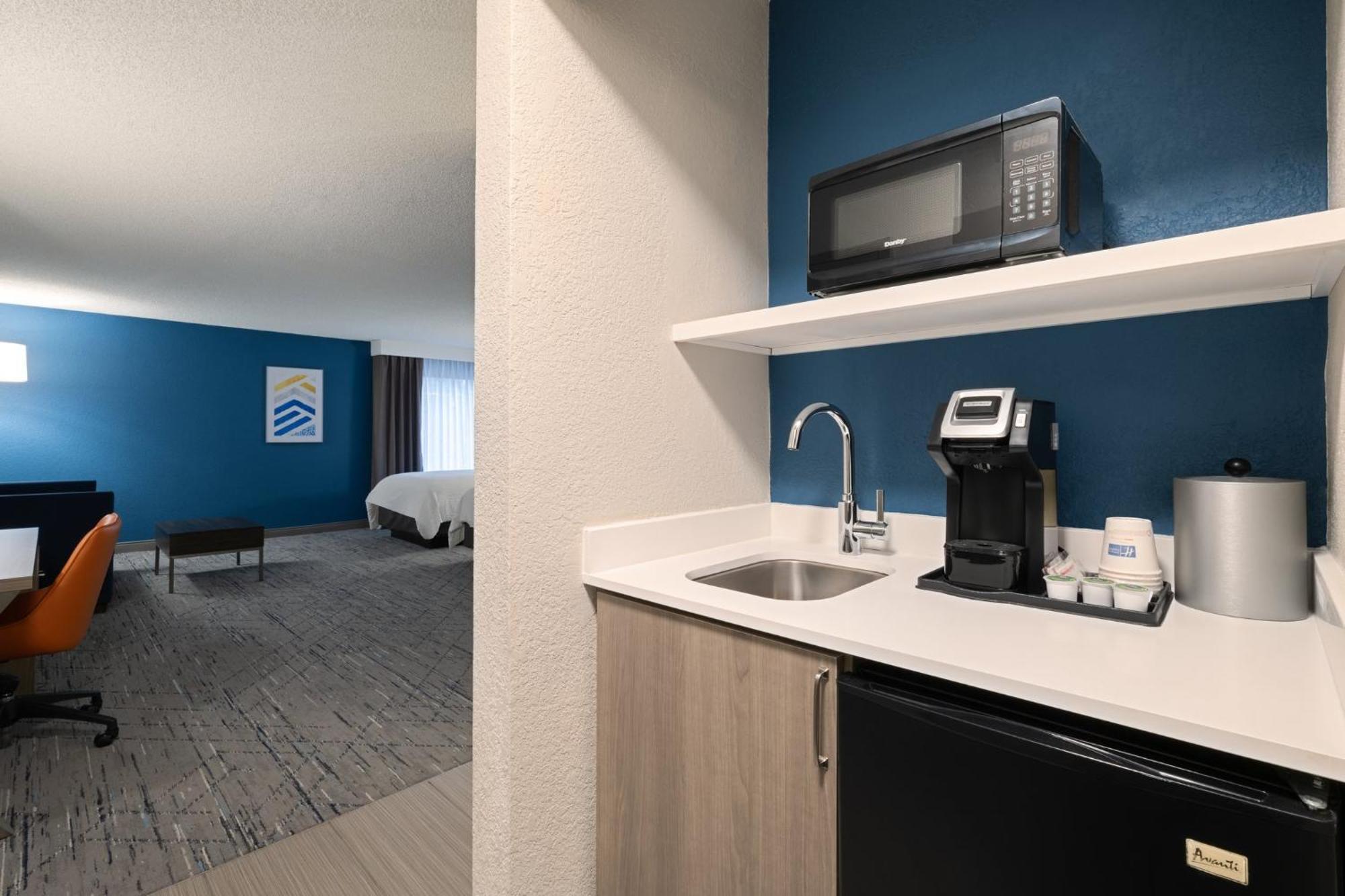 Holiday Inn Express Hotel & Suites Ft. Lauderdale-Plantation By Ihg Exterior foto