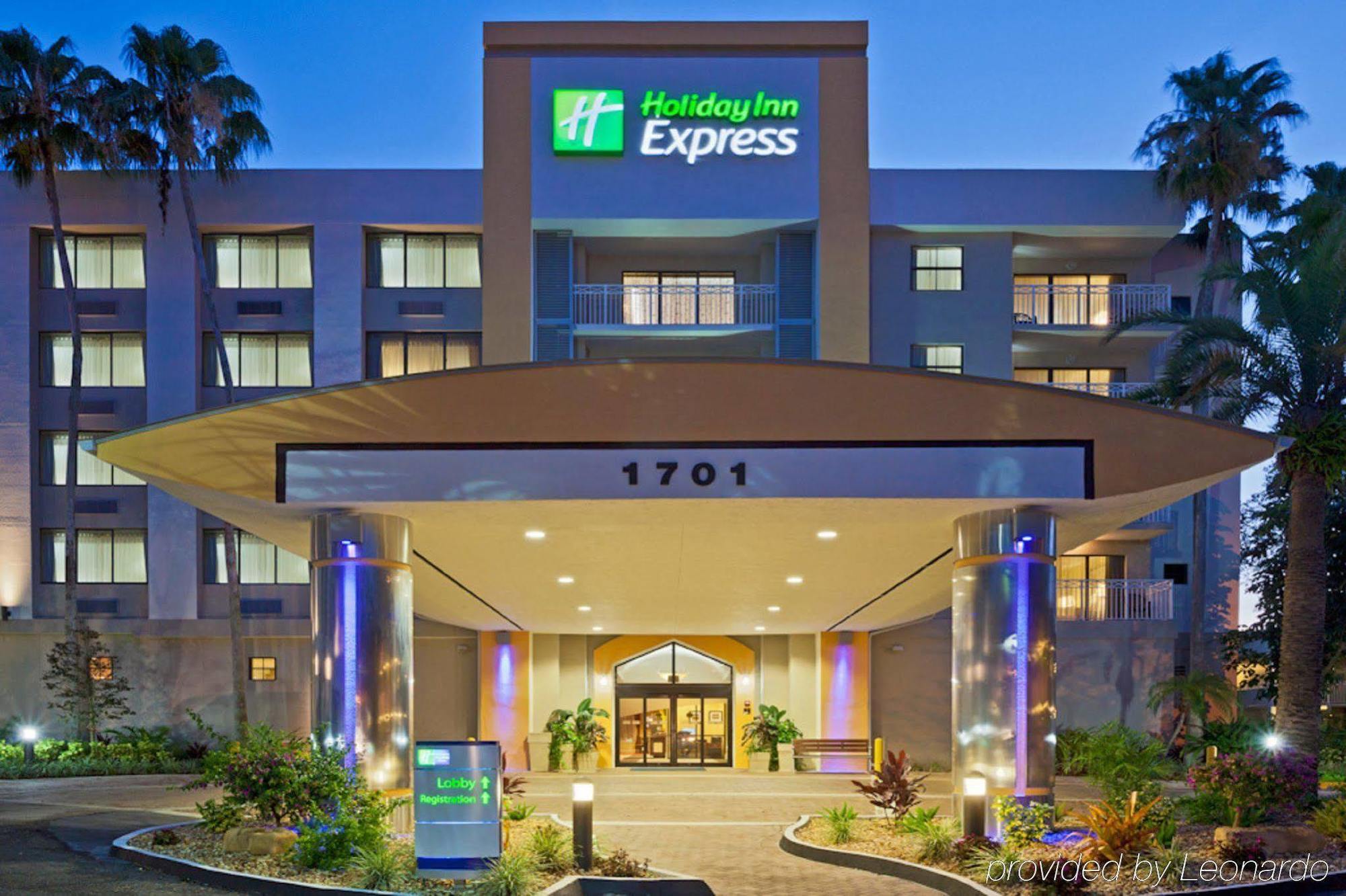 Holiday Inn Express Hotel & Suites Ft. Lauderdale-Plantation By Ihg Exterior foto